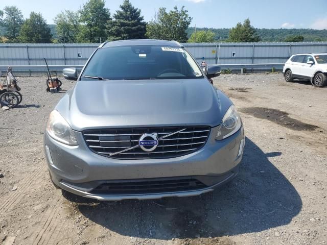 2016 Volvo XC60 T6 Platinum