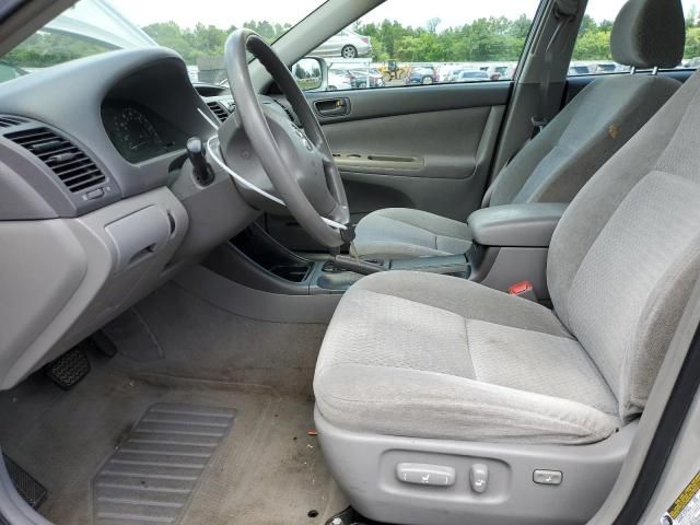 2004 Toyota Camry LE