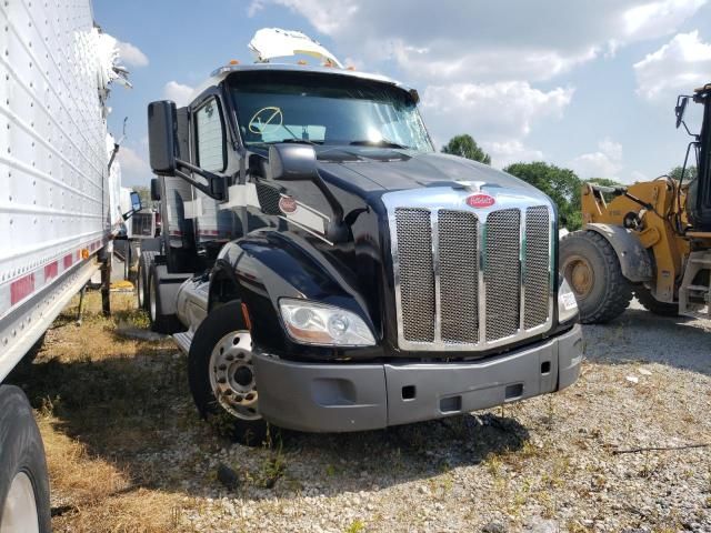 2018 Peterbilt 579