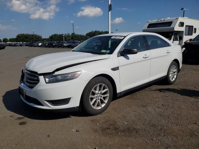 2014 Ford Taurus SE