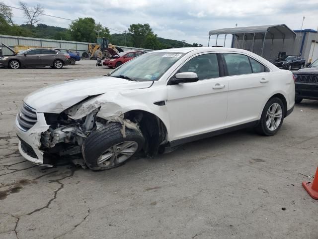 2015 Ford Taurus SEL