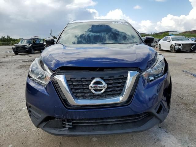 2018 Nissan Kicks S