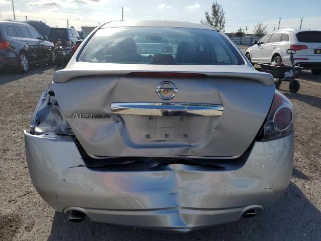 2010 Nissan Altima Base