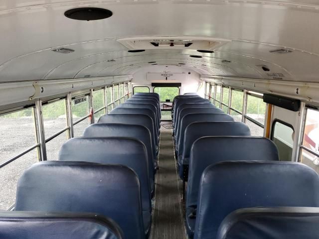 2013 Blue Bird School Bus / Transit Bus