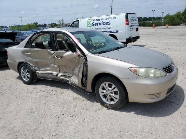 2005 Toyota Camry LE