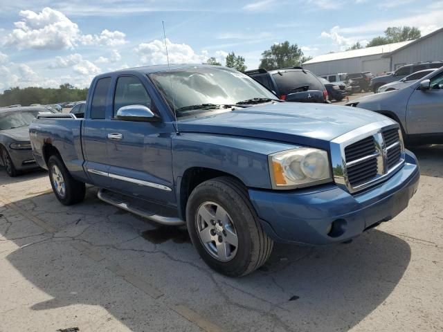 2005 Dodge Dakota SLT