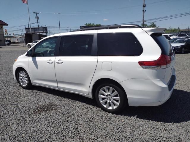 2012 Toyota Sienna XLE