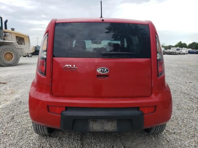 2010 KIA Soul +