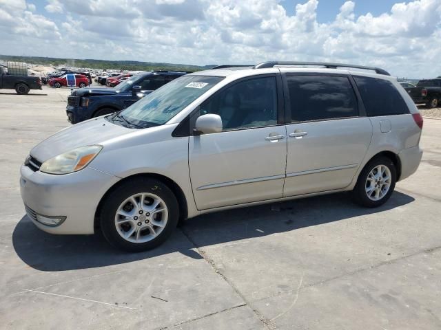 2005 Toyota Sienna XLE