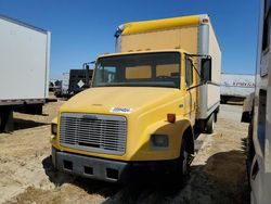 Camiones salvage a la venta en subasta: 2002 Freightliner Medium Conventional FL50