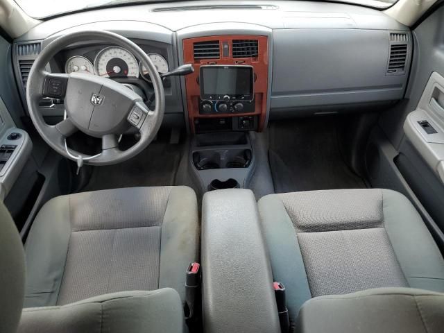 2005 Dodge Dakota Quad SLT