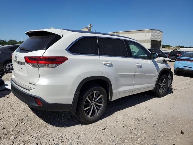 2018 Toyota Highlander SE