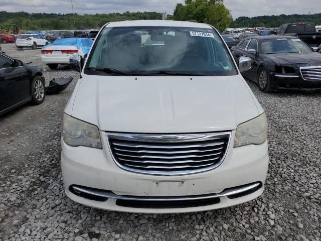 2012 Chrysler Town & Country Touring L