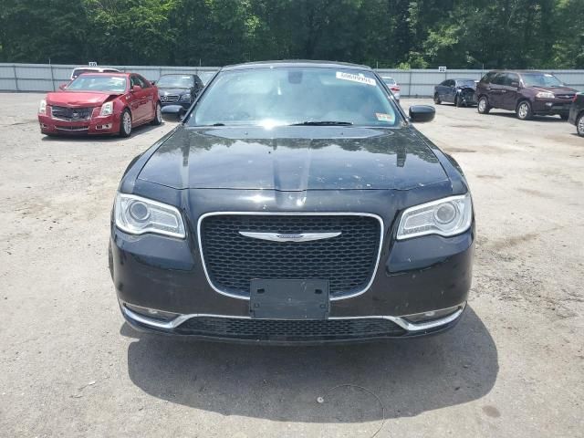 2017 Chrysler 300 Limited