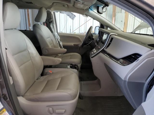 2015 Toyota Sienna XLE