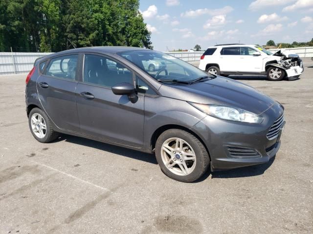 2017 Ford Fiesta SE