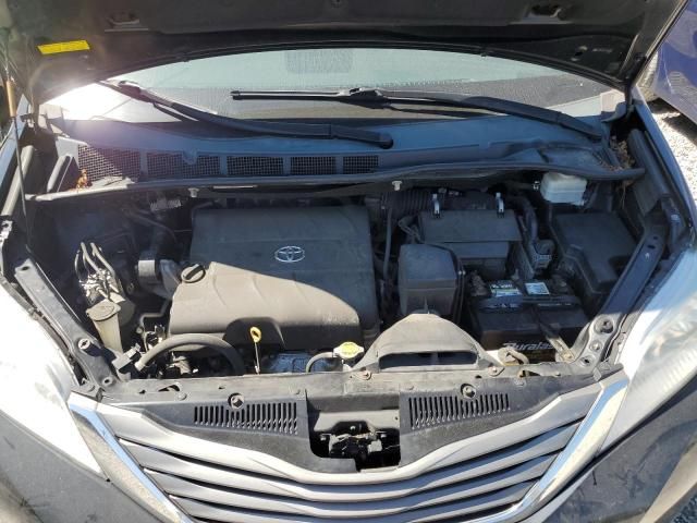 2014 Toyota Sienna XLE