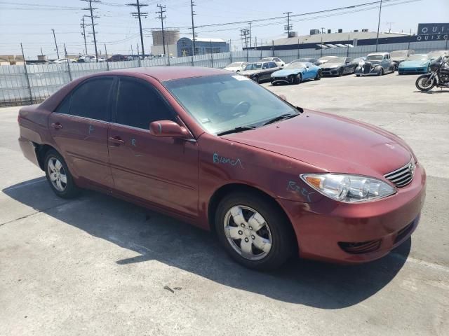 2005 Toyota Camry LE