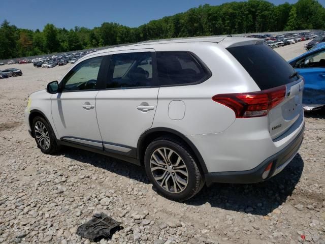 2016 Mitsubishi Outlander SE