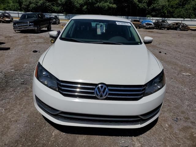 2014 Volkswagen Passat S