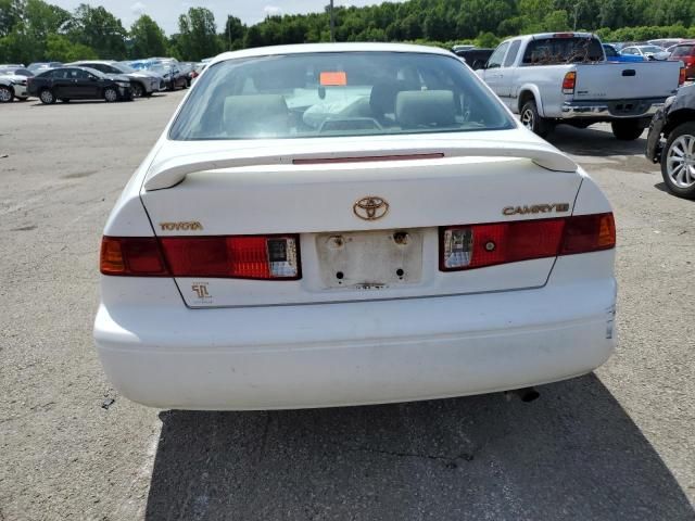 2000 Toyota Camry CE