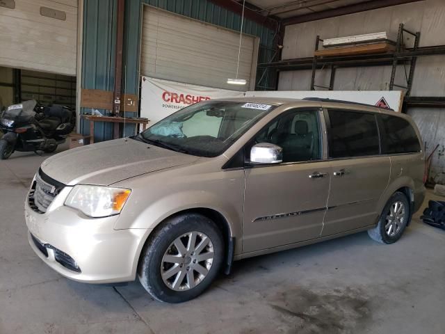 2012 Chrysler Town & Country Touring L