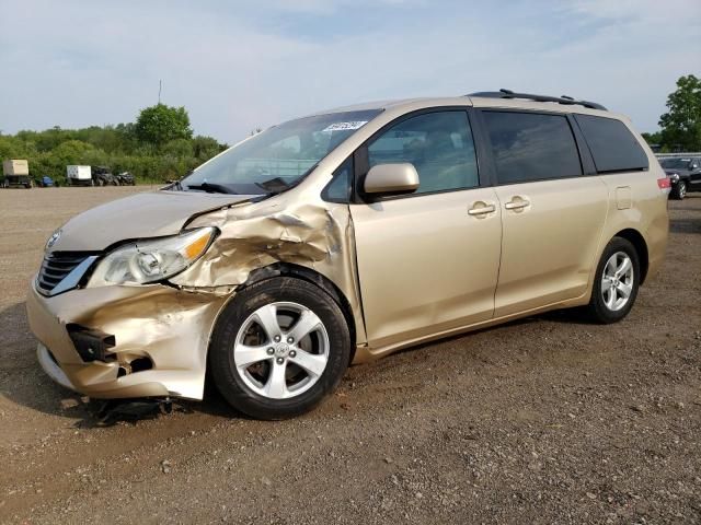 2011 Toyota Sienna LE