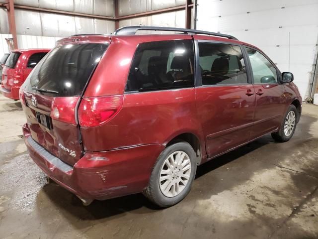 2010 Toyota Sienna LE