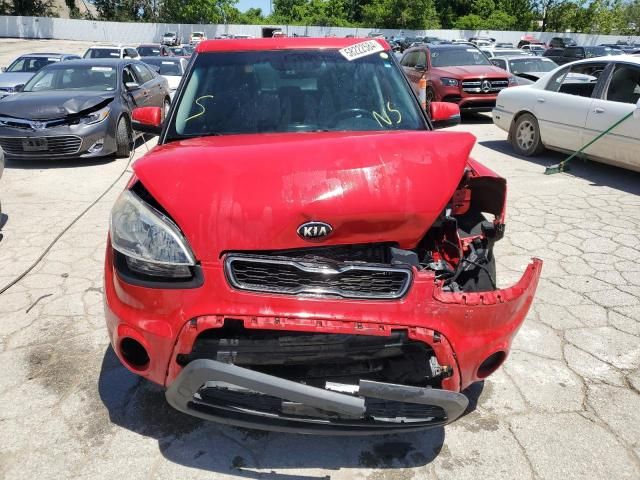 2013 KIA Soul +