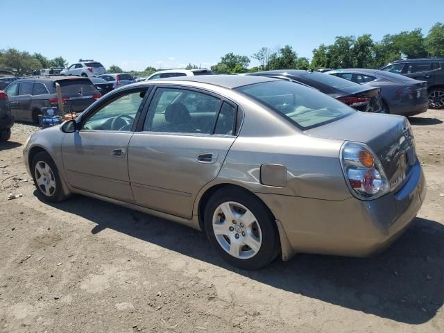 2004 Nissan Altima Base