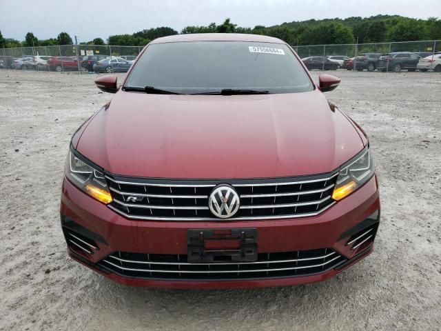 2017 Volkswagen Passat R-Line