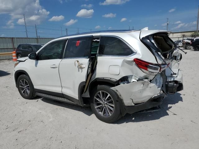 2019 Toyota Highlander SE