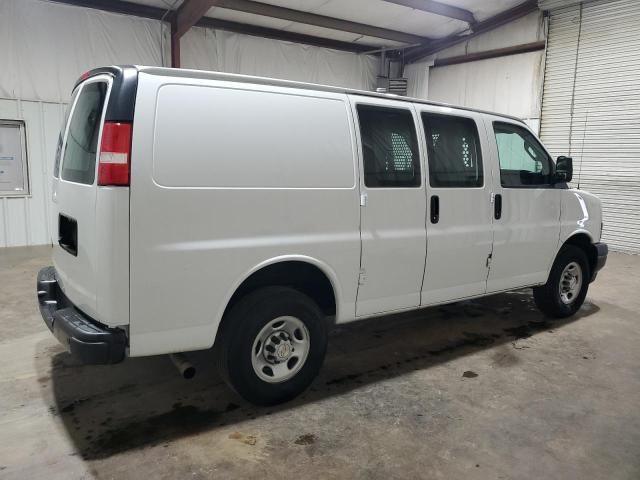 2022 Chevrolet Express G2500