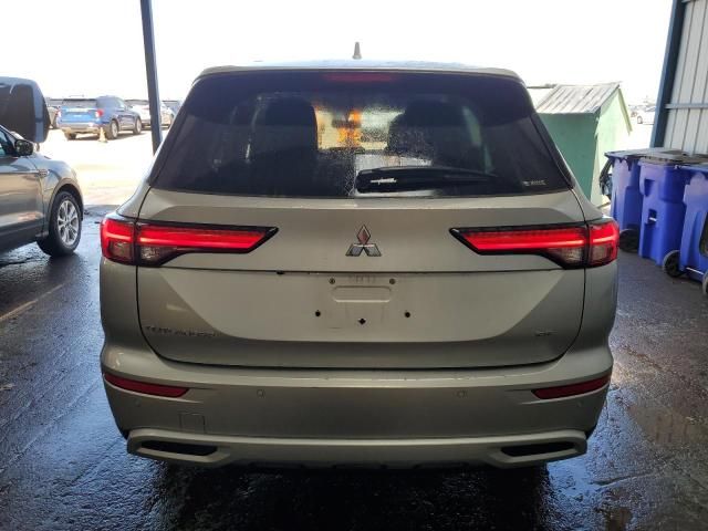 2023 Mitsubishi Outlander SE