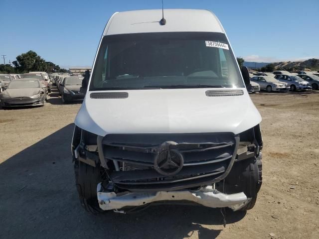 2021 Mercedes-Benz Sprinter 2500