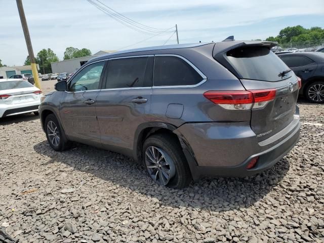 2019 Toyota Highlander SE