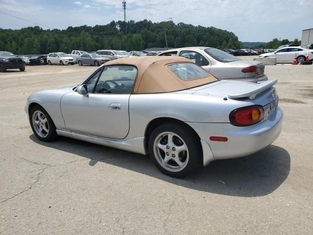 2000 Mazda MX-5 Miata Base