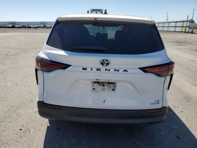 2021 Toyota Sienna LE