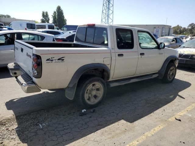 2000 Nissan Frontier Crew Cab XE