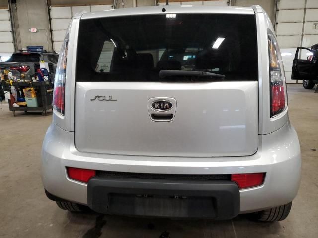 2011 KIA Soul +