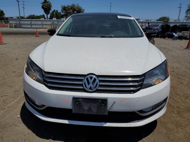 2015 Volkswagen Passat SE