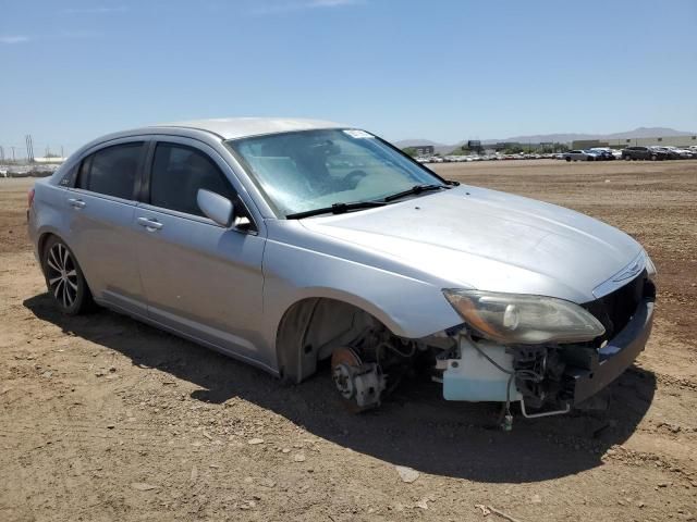 2013 Chrysler 200 Limited