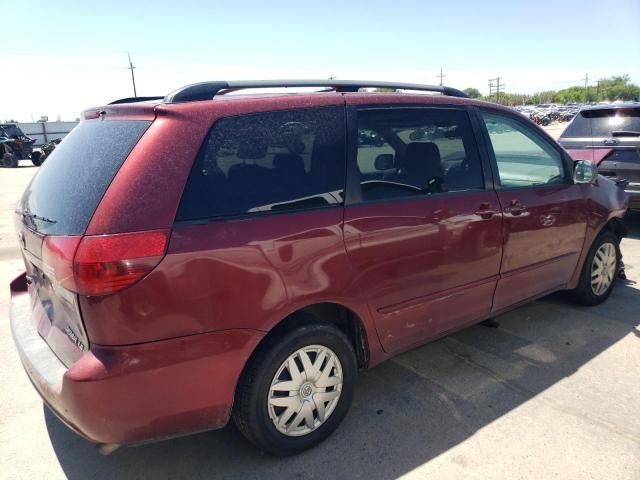 2005 Toyota Sienna CE