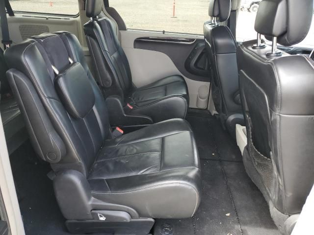 2012 Chrysler Town & Country Limited