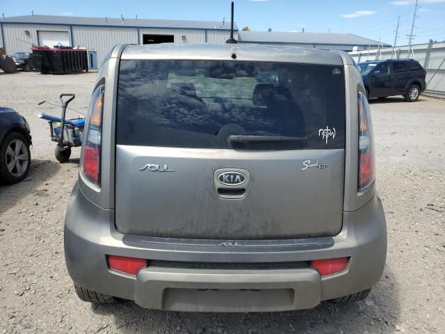 2011 KIA Soul +