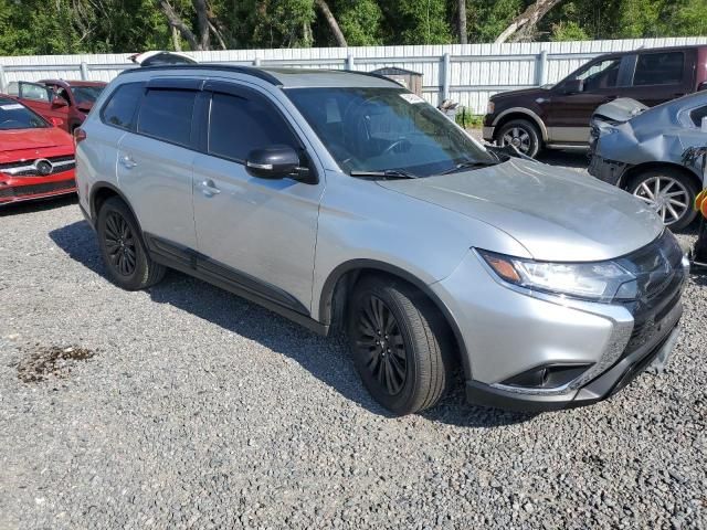 2020 Mitsubishi Outlander SE