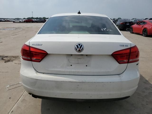 2014 Volkswagen Passat SE