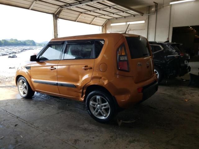 2011 KIA Soul +