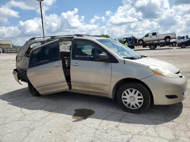 2007 Toyota Sienna CE