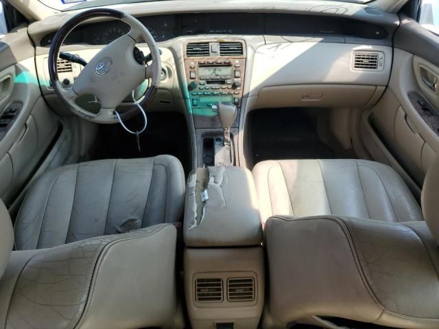 2004 Toyota Avalon XL